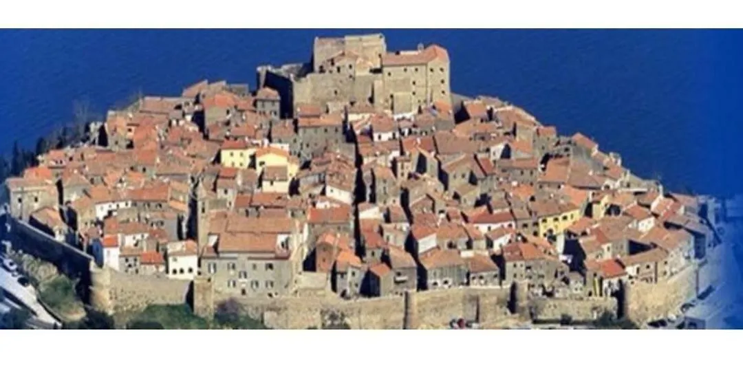 Magia Colorata Apartment Giglio Castello
