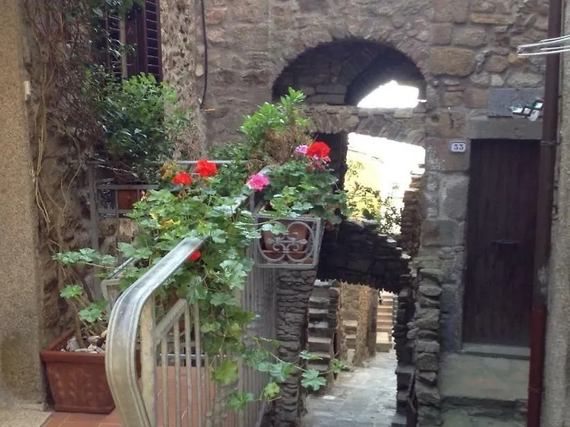 Magia Colorata Apartment Giglio Castello